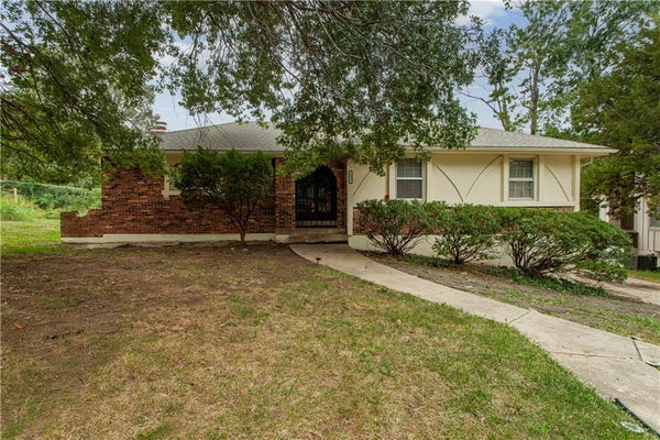 8435 E 56TH TER, KANSAS CITY, MO 64129 - Image e0806d064d2ee3dc260455be3b2d538f/3821476911