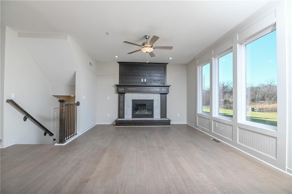6000 Apache Drive