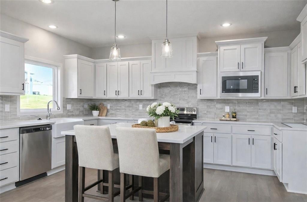 6000 Apache Drive