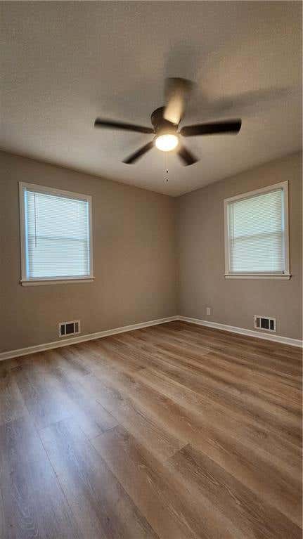 Tiny photo for 304 Wilshire Boulevard, Liberty, MO 64068 (MLS # 2636018)
