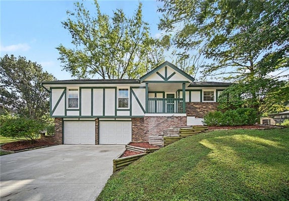 1507 BAKER ST, LIBERTY, MO 64068 - Image e0b5abd2ac90b80d4e6c42b29841e57b/3249355730