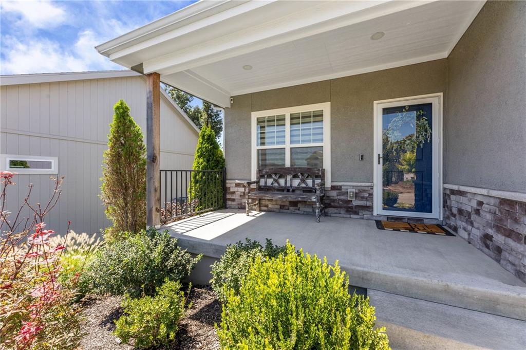 12526 S Hedge Court