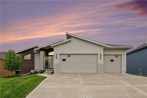 Photo of 24808 W 88th Terrace, Lenexa, KS 66227 (MLS # 2615449)