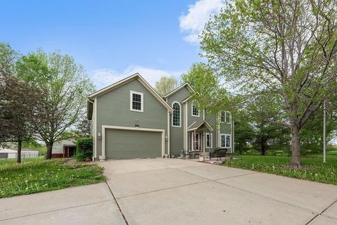 1330 N Lake City Valley Road Buckner MO 64056