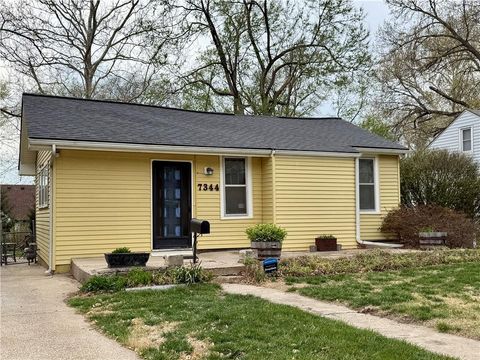 7344 Oak Street Kansas City MO 64114