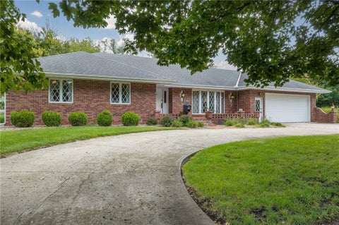 Photo of 700 N Alanthus Avenue, Stanberry, MO 64489 (MLS # 2643361)
