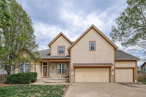 Photo of 8375 Timber Trails Drive, De Soto, KS 66018 (MLS # 2642503)