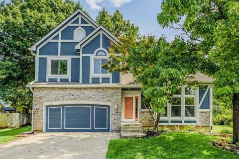 Photo of 11425 Northwood Circle, Olathe, KS 66061 (MLS # 2638177)