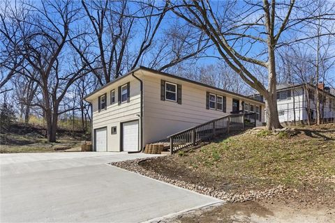 2425 NE 38th Street, Kansas City, MO 64116 - MLS#: 2608347