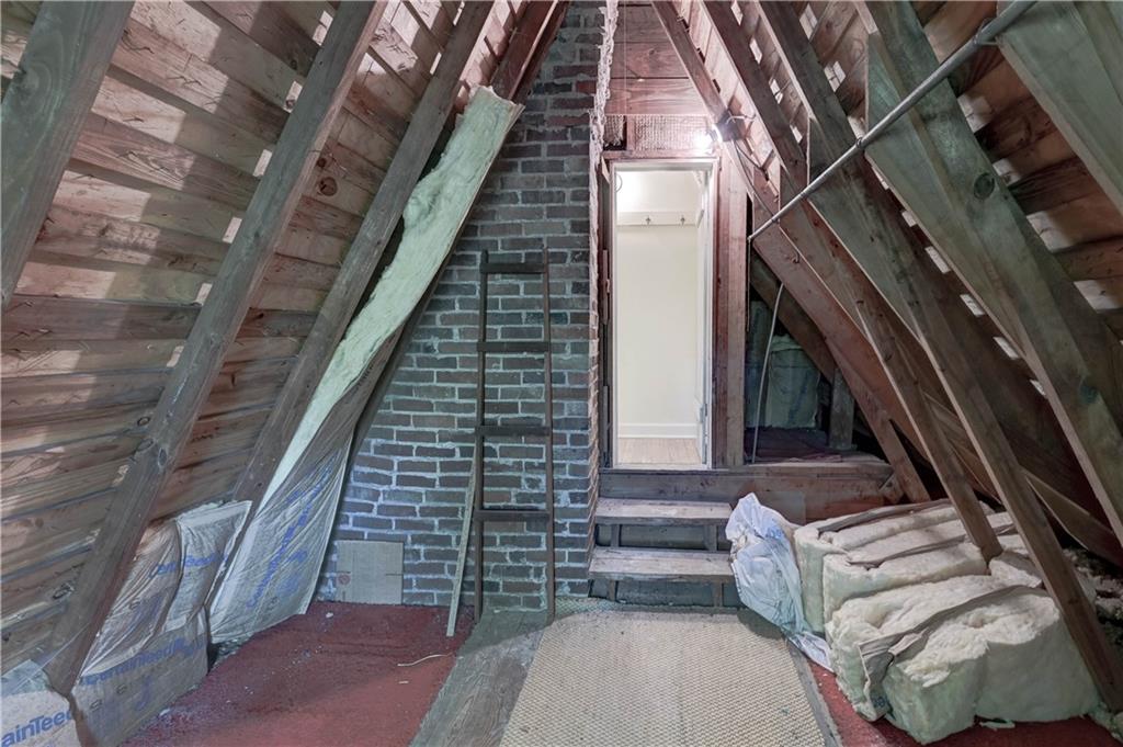 Kansas City, Missouri 64133, United States, 4 Bedrooms Bedrooms, ,3 BathroomsBathrooms,Residential,Pending,200795