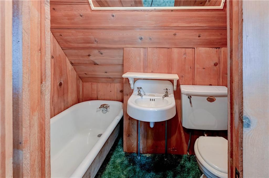 Kansas City, Missouri 64133, United States, 4 Bedrooms Bedrooms, ,3 BathroomsBathrooms,Residential,Pending,200795