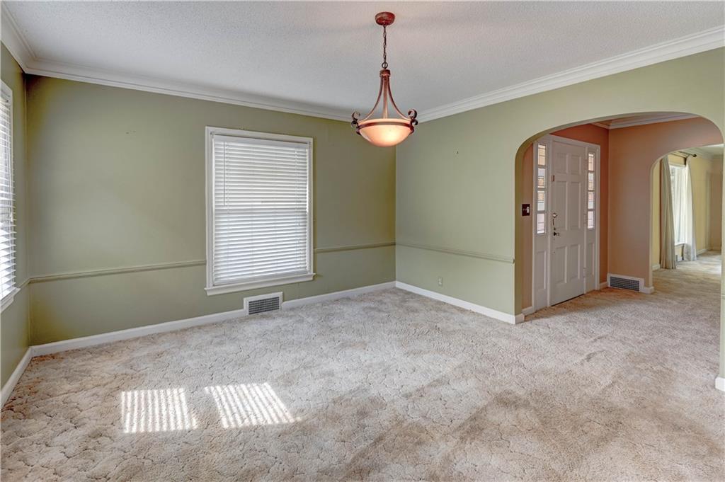 Kansas City, Missouri 64133, United States, 4 Bedrooms Bedrooms, ,3 BathroomsBathrooms,Residential,Pending,200795