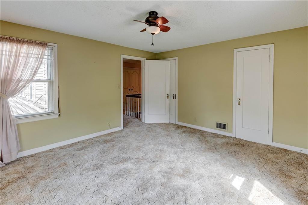 Kansas City, Missouri 64133, United States, 4 Bedrooms Bedrooms, ,3 BathroomsBathrooms,Residential,Pending,200795