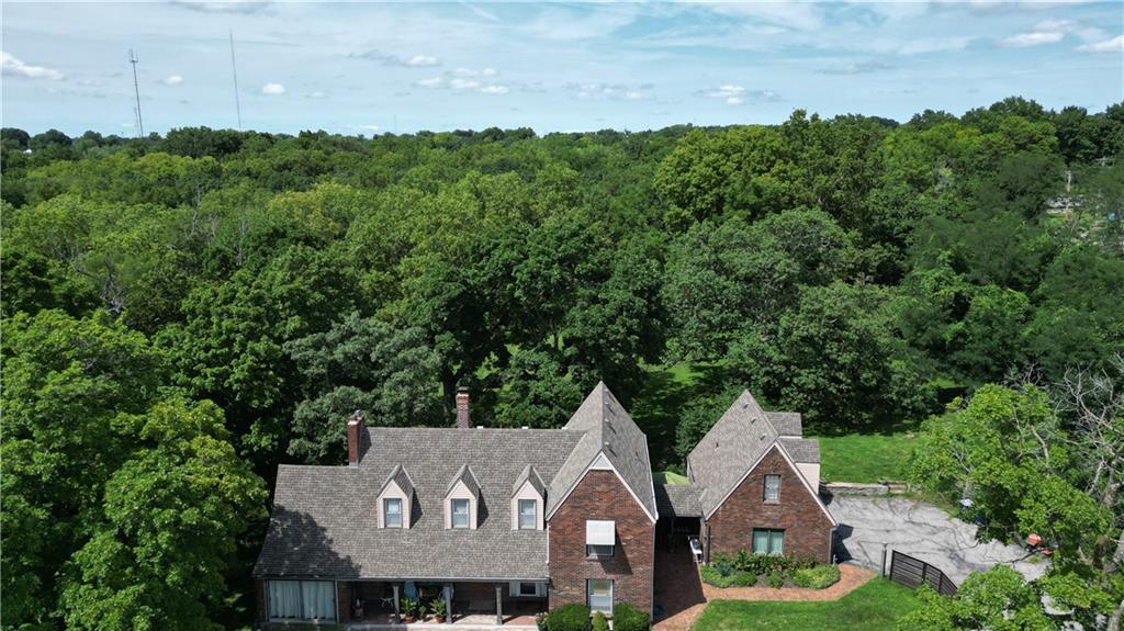 Kansas City, Missouri 64133, United States, 4 Bedrooms Bedrooms, ,3 BathroomsBathrooms,Residential,Pending,200795