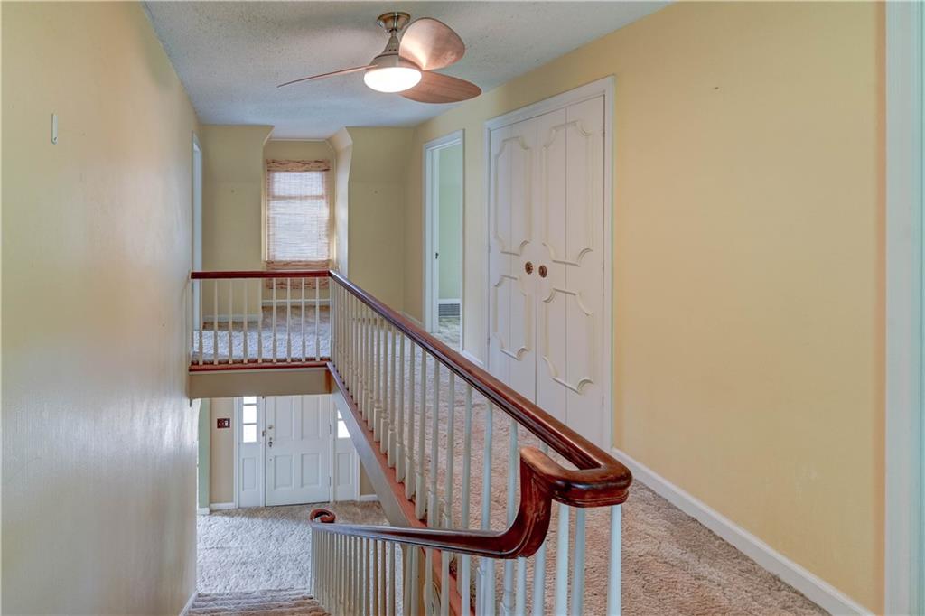 Kansas City, Missouri 64133, United States, 4 Bedrooms Bedrooms, ,3 BathroomsBathrooms,Residential,Pending,200795