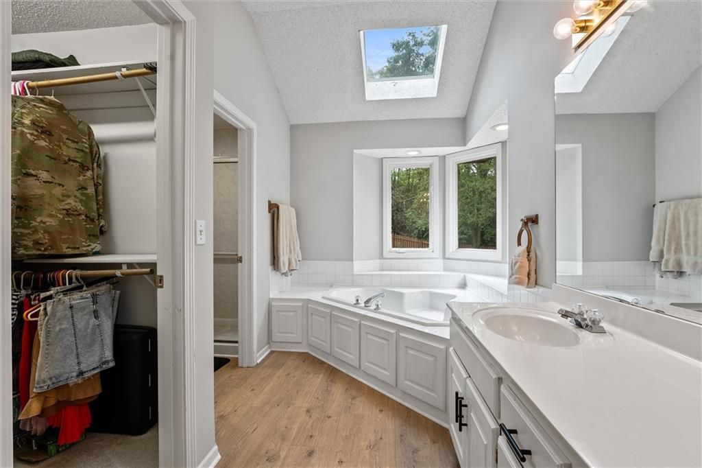 Photo of 1408 Telford Drive, Liberty, MO 64068 (MLS # 2559969)