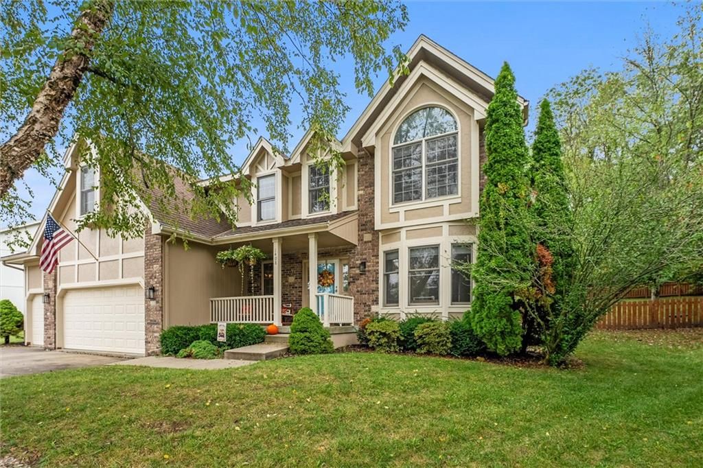 Photo of 1408 Telford Drive, Liberty, MO 64068 (MLS # 2559969)