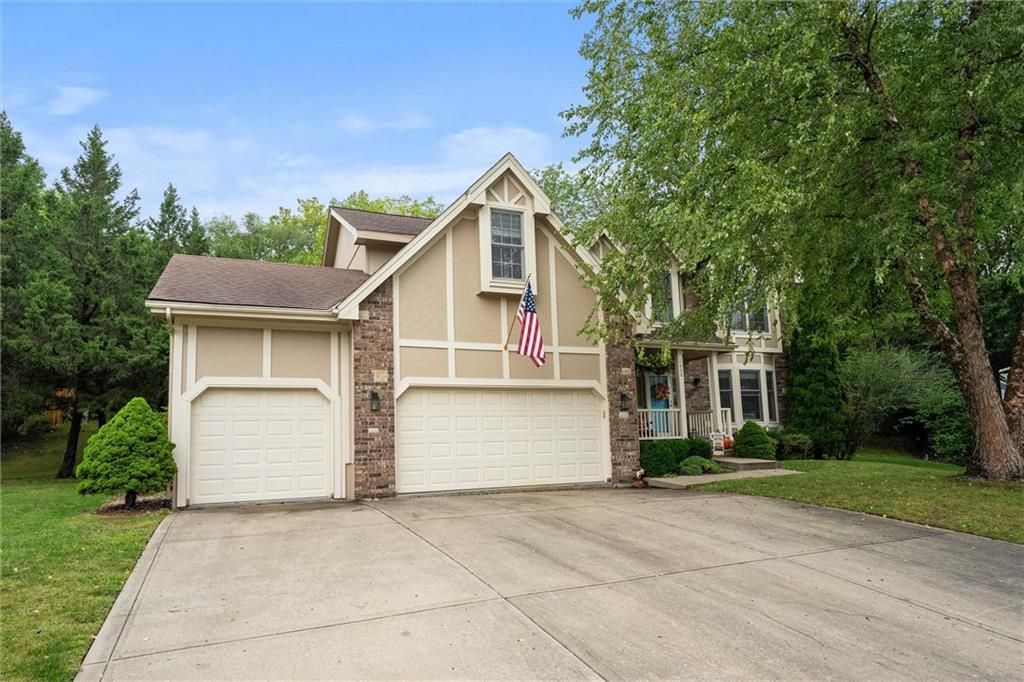Photo of 1408 Telford Drive, Liberty, MO 64068 (MLS # 2559969)