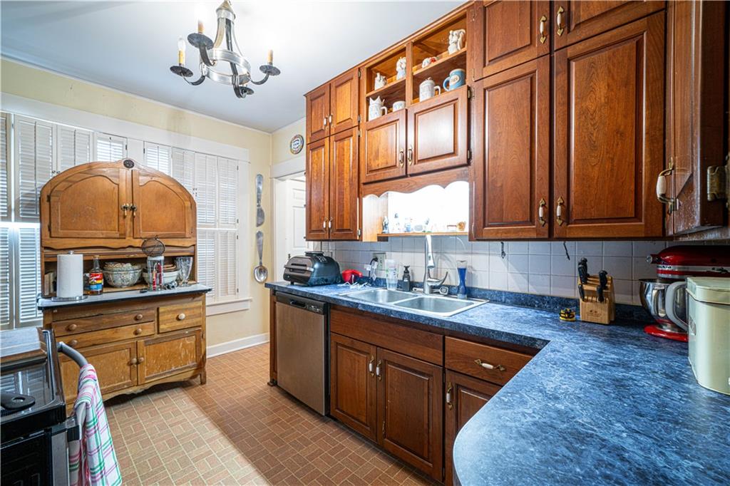 St Joseph, Missouri 64506, United States, 3 Bedrooms Bedrooms, ,2 BathroomsBathrooms,Residential,Active,178485