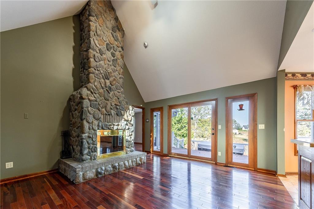 St Joseph, Missouri 64504, United States, 4 Bedrooms Bedrooms, ,3 BathroomsBathrooms,Residential,Active,37622