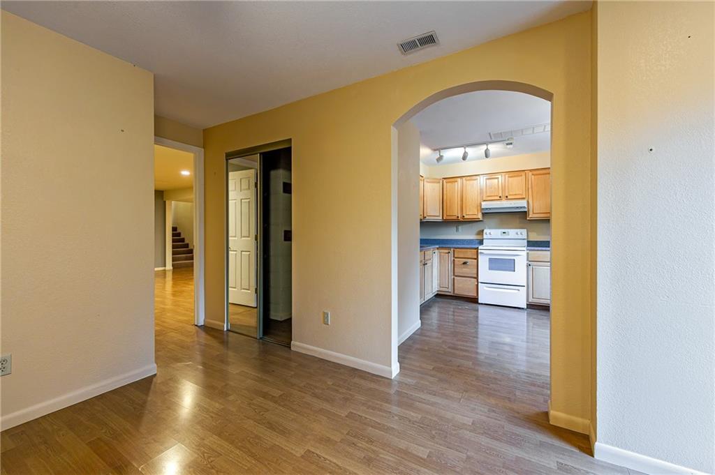 St Joseph, Missouri 64504, United States, 4 Bedrooms Bedrooms, ,3 BathroomsBathrooms,Residential,Active,37622