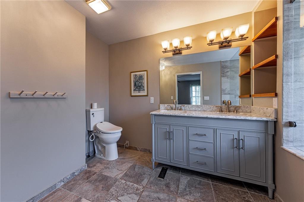 St Joseph, Missouri 64504, United States, 4 Bedrooms Bedrooms, ,3 BathroomsBathrooms,Residential,Active,37622