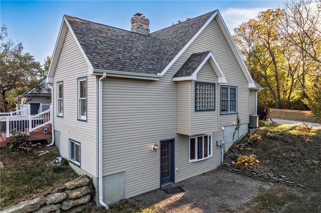 St Joseph, Missouri 64504, United States, 4 Bedrooms Bedrooms, ,3 BathroomsBathrooms,Residential,Active,37622