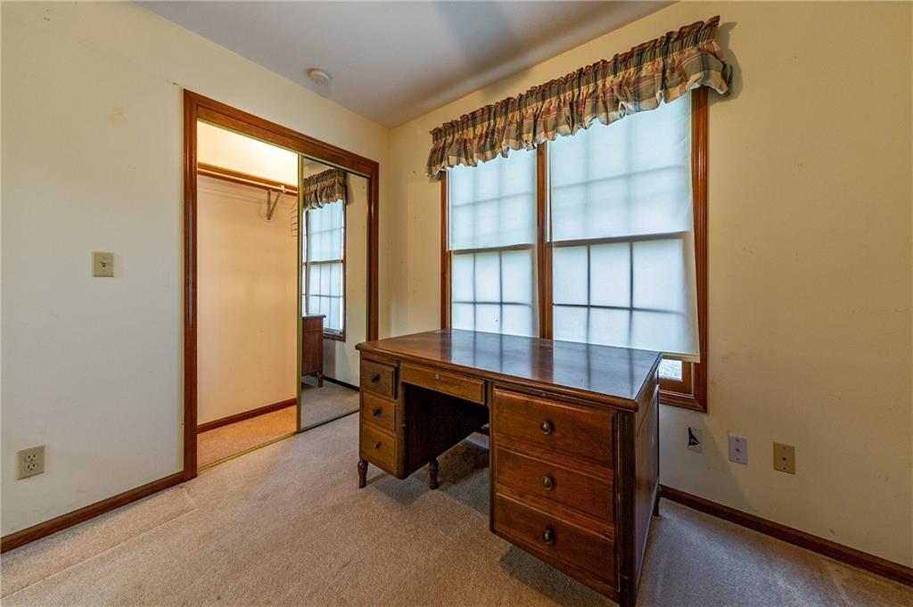 St Joseph, Missouri 64504, United States, 4 Bedrooms Bedrooms, ,3 BathroomsBathrooms,Residential,Active,37622