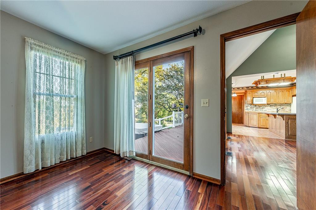 St Joseph, Missouri 64504, United States, 4 Bedrooms Bedrooms, ,3 BathroomsBathrooms,Residential,Active,37622