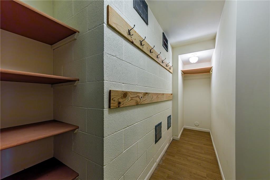 St Joseph, Missouri 64504, United States, 4 Bedrooms Bedrooms, ,3 BathroomsBathrooms,Residential,Active,37622