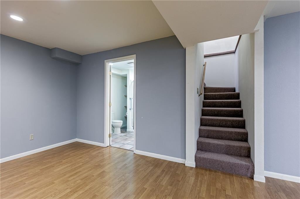 St Joseph, Missouri 64504, United States, 4 Bedrooms Bedrooms, ,3 BathroomsBathrooms,Residential,Active,37622