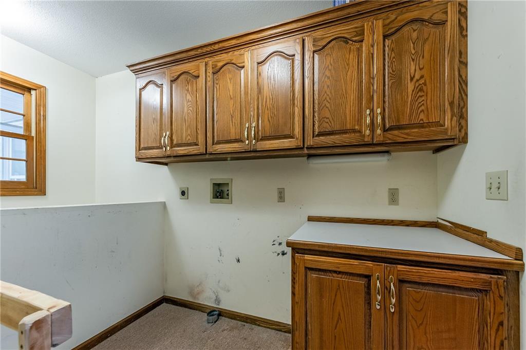 St Joseph, Missouri 64504, United States, 4 Bedrooms Bedrooms, ,3 BathroomsBathrooms,Residential,Active,37622