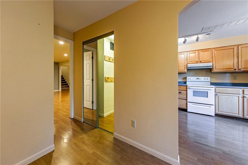 St Joseph, Missouri 64504, United States, 4 Bedrooms Bedrooms, ,3 BathroomsBathrooms,Residential,Active,37622