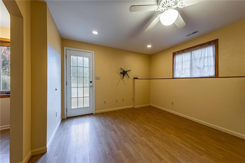 St Joseph, Missouri 64504, United States, 4 Bedrooms Bedrooms, ,3 BathroomsBathrooms,Residential,Active,37622