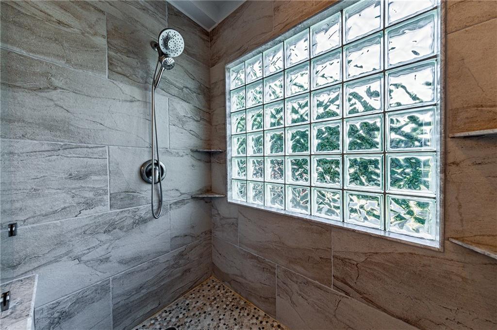 St Joseph, Missouri 64504, United States, 4 Bedrooms Bedrooms, ,3 BathroomsBathrooms,Residential,Active,37622