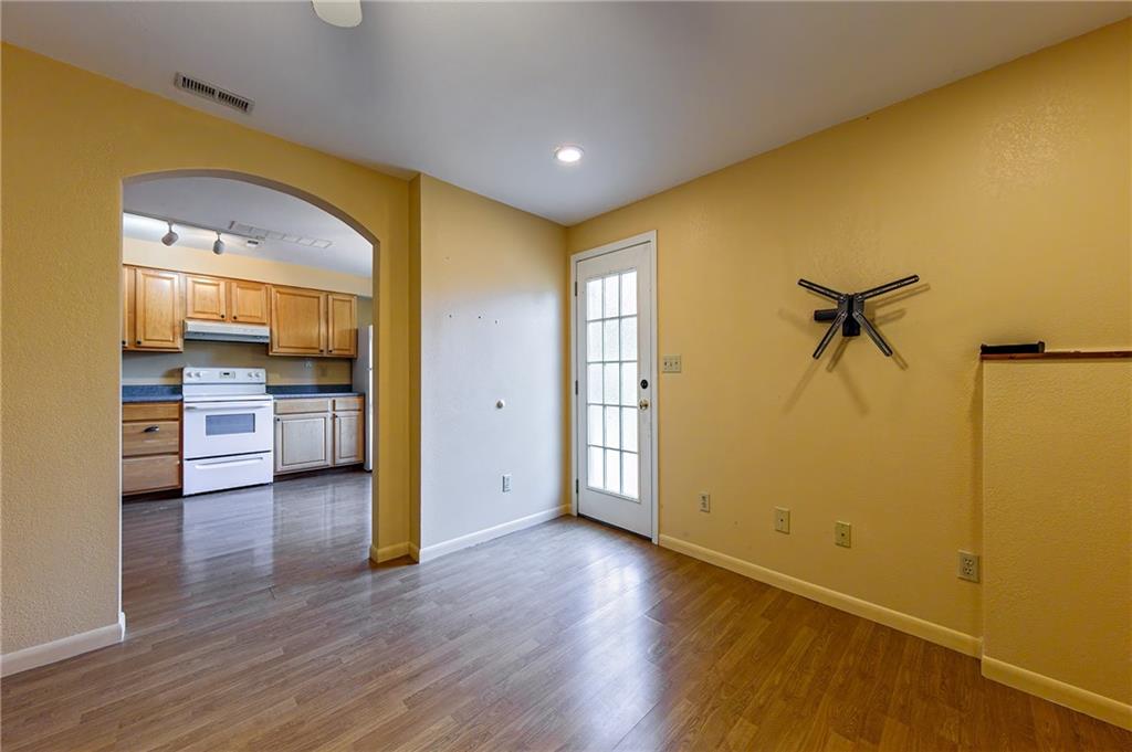 St Joseph, Missouri 64504, United States, 4 Bedrooms Bedrooms, ,3 BathroomsBathrooms,Residential,Active,37622