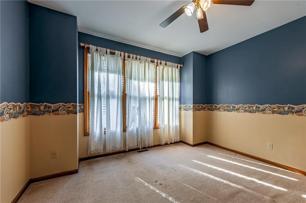 St Joseph, Missouri 64504, United States, 4 Bedrooms Bedrooms, ,3 BathroomsBathrooms,Residential,Active,37622