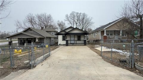 Photo of 1969 N 30th Street, Kansas City, KS 66104 (MLS # 2608429)