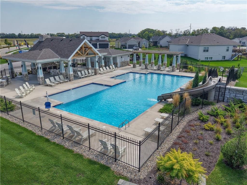 Photo of 25206 W 177th Terrace, Gardner, KS 66030 (MLS # 2598304)