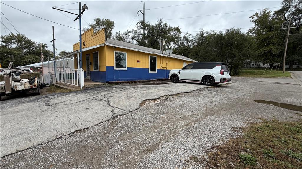 10042 E. Wilson Road