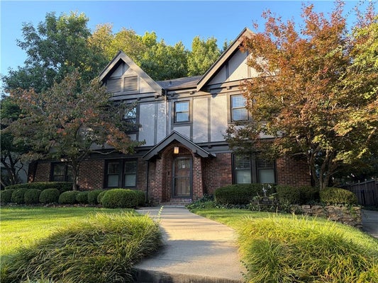 6106 SUMMIT ST, KANSAS CITY, MO 64113 - Image e1e129d2d40cd5435acd405685b3e993/403347755
