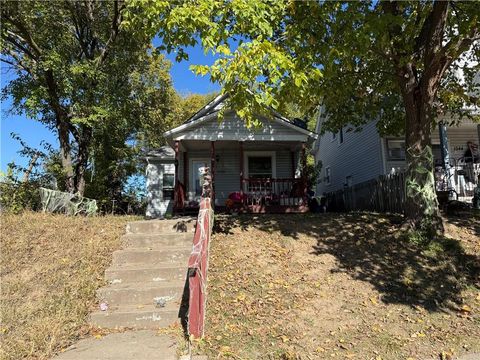 1050 Barnett Avenue, Kansas City, KS 66102 - MLS#: 2589289