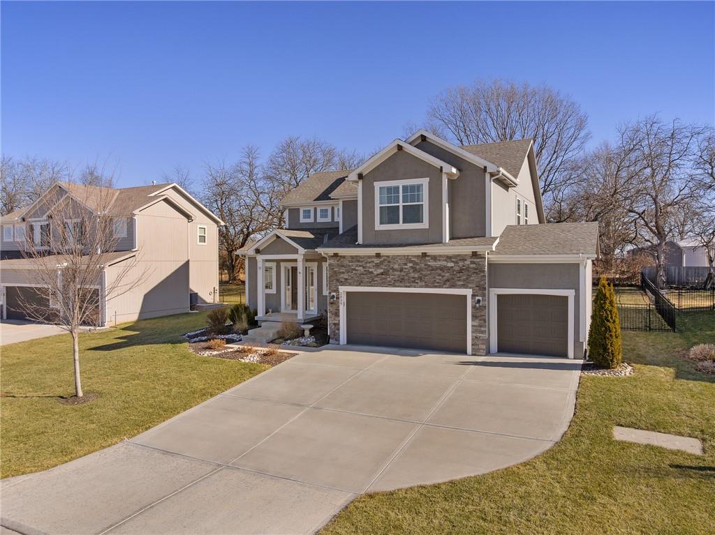 2939 SW Arbor Tree Drive