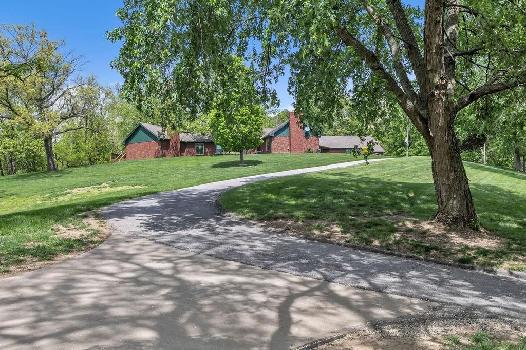 Photo of 501 SE Mount Zion Road, St Joseph, MO 64504 (MLS # 2618110)