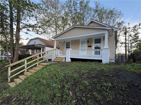 Photo of 751 Simspon Avenue, Kansas City, KS 66101 (MLS # 2617450)