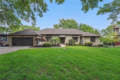 11203 Cedar Drive Leawood KS 66211