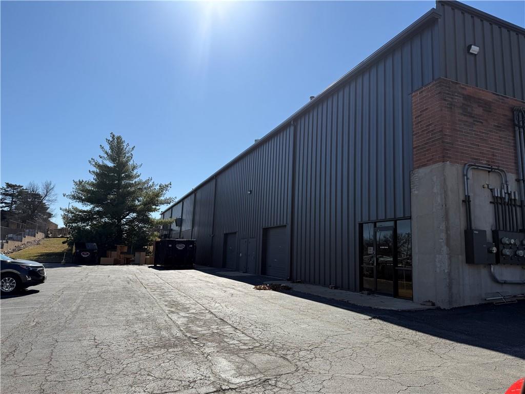 3121 S Dodgion Street