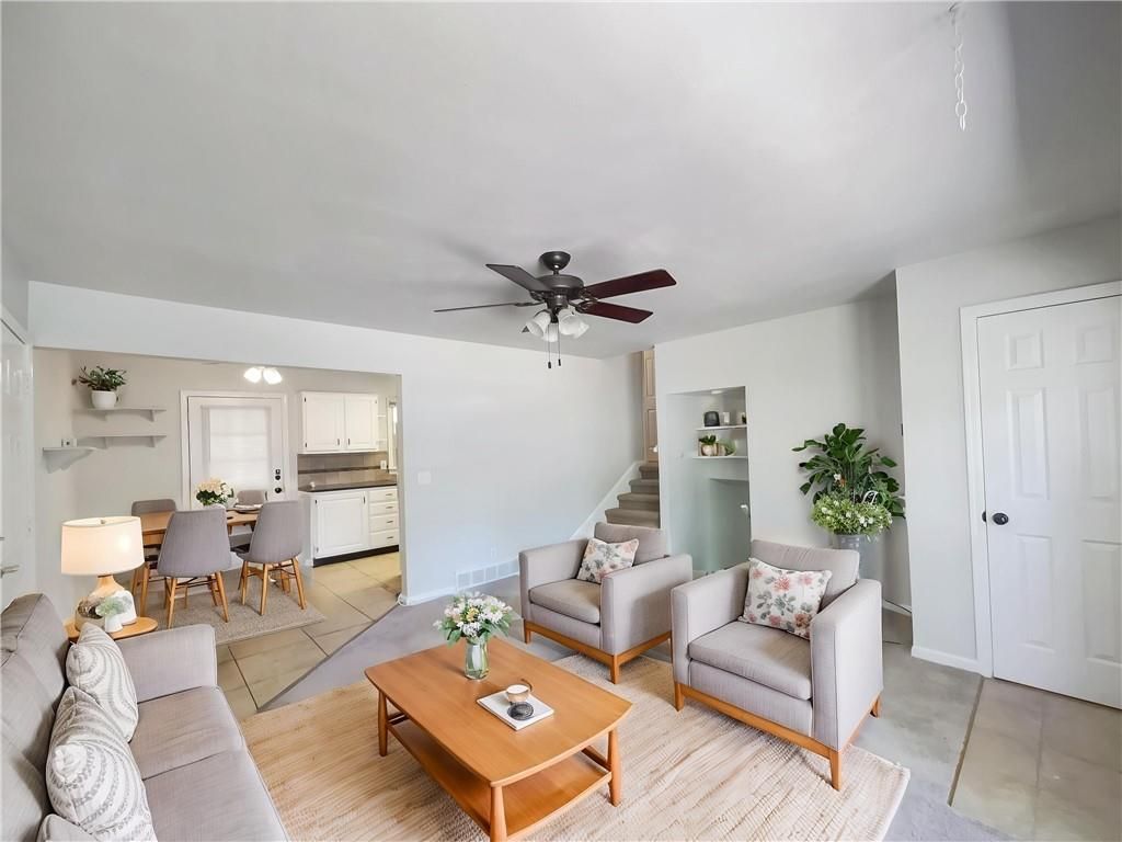 Photo of 17 Main Court, Liberty, MO 64068 (MLS # 2551375)