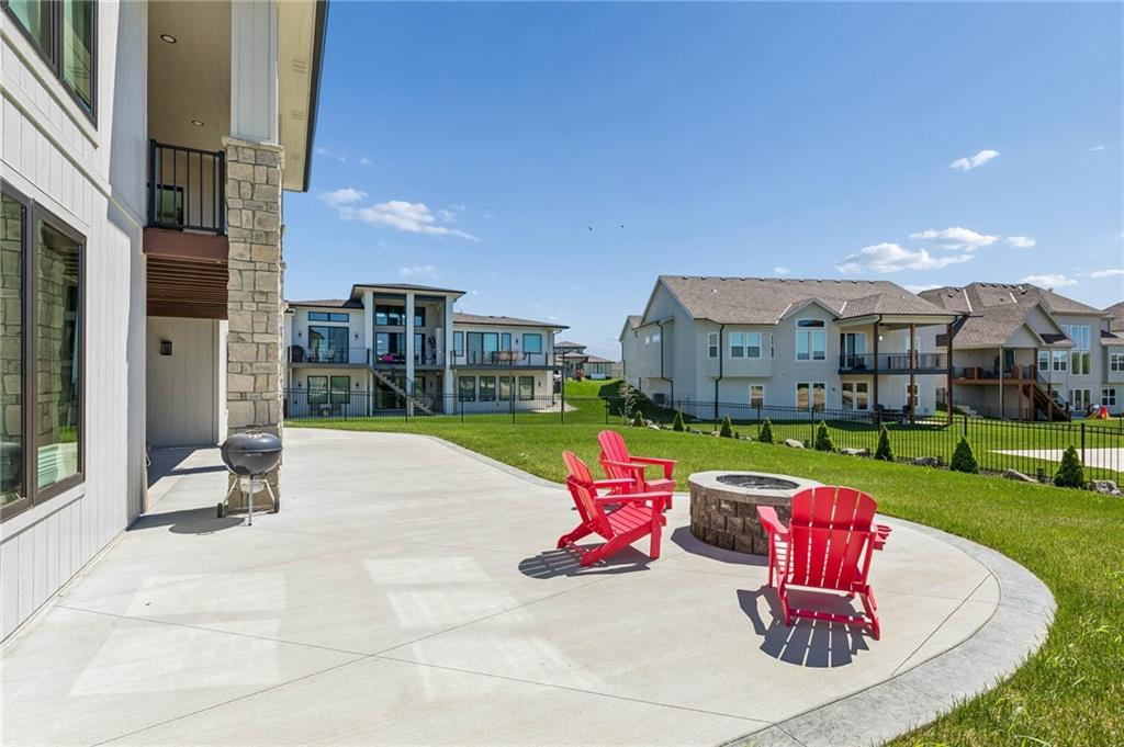 Riverside, Missouri, 64150, United States, 4 Bedrooms Bedrooms, ,4 BathroomsBathrooms,Residential,Active,2043438