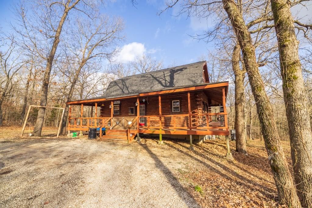 Photo of 25594 Hidden Valley Avenue, Warsaw, MO 65355 (MLS # 2607789)